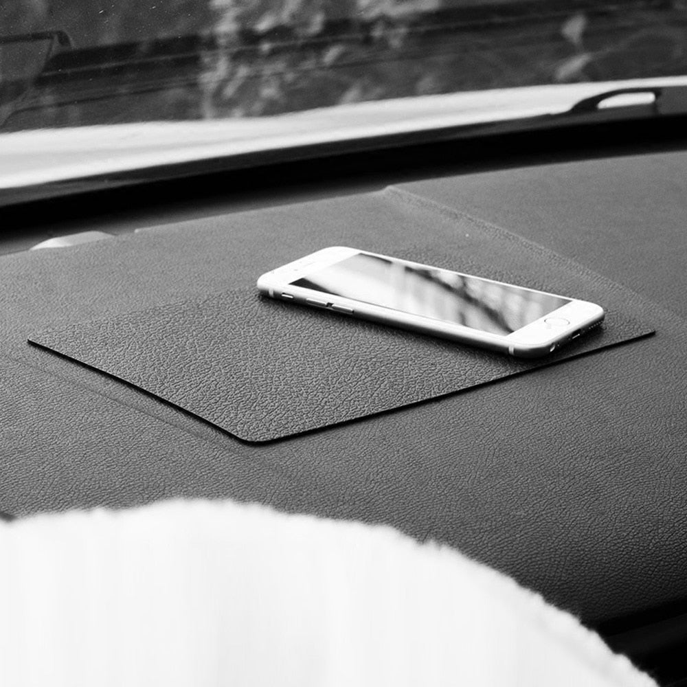 Rylybons Anti-Slip Silicone Car Mat – Modern Dashboard Ornament