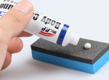 Bring Back That Gloss: Scratch Remover Wax to the Rescue!