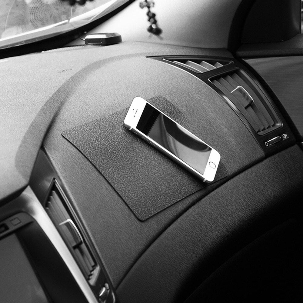 Rylybons Anti-Slip Silicone Car Mat – Modern Dashboard Ornament